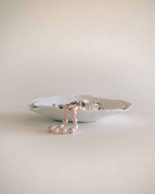 Indulge nº8 Decorative Bowl / white matte
